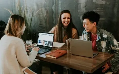 Kisah Inspiratif Pemuda Desa Bangun Ekosistem Digital Beromzet Ratusan Juta