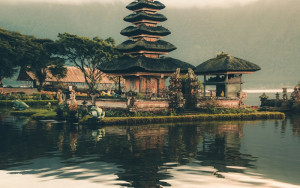 Destinasi Wisata Tersembunyi Indonesia yang Menjadi Primadona Wisatawan